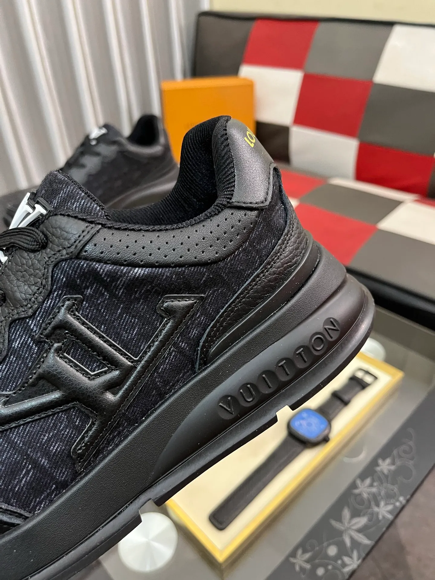 Men's shoes 💰458⌚️⌚️[Louis Vuitton LV] Dad shoes are popular casual sports shoes with outsole, breathable and comfortable, easy to walk, trendy men's versatile fly woven epoxy with ➕leather lining➕Gucci's popular original outsole, sports and running style, super comfortable. Size 38-443️⃣Colors available